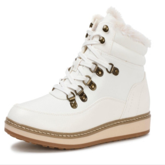 Women's Outdoor Faux Fur Boots - Picture 3 of 16